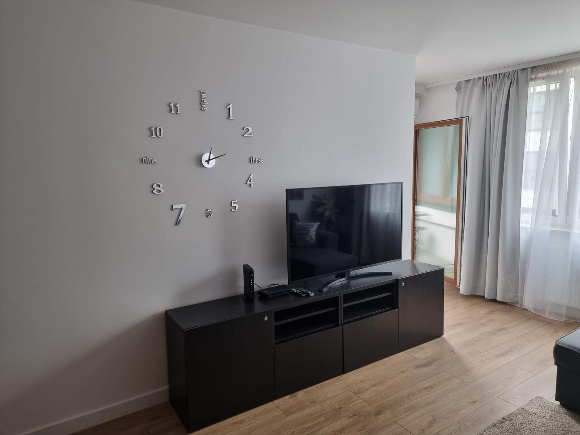 Apartament Near Sky Tower ヴロツワフ エクステリア 写真