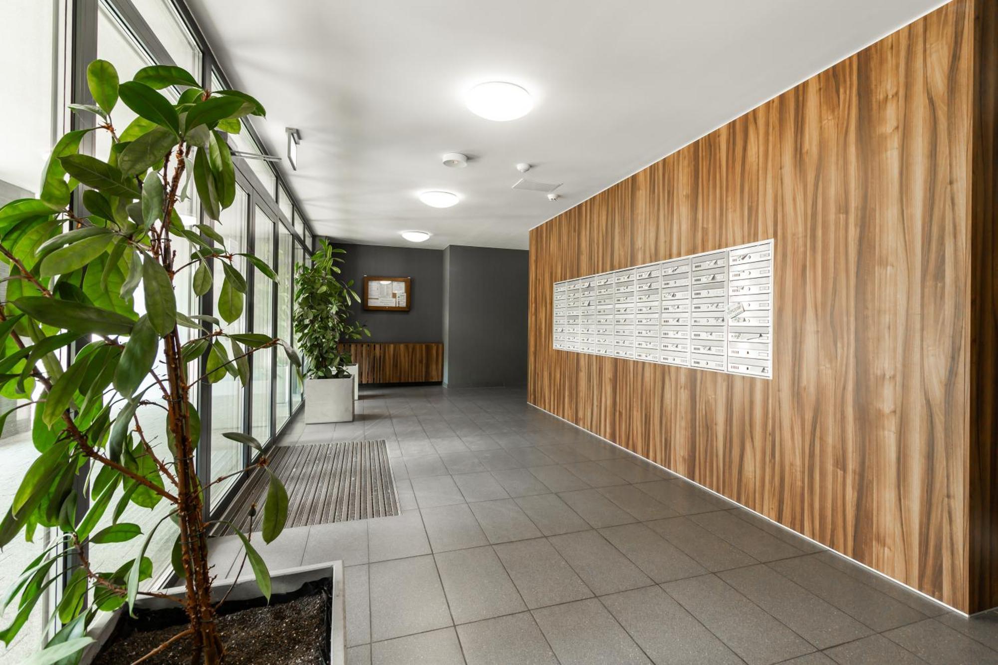 Apartament Near Sky Tower ヴロツワフ エクステリア 写真